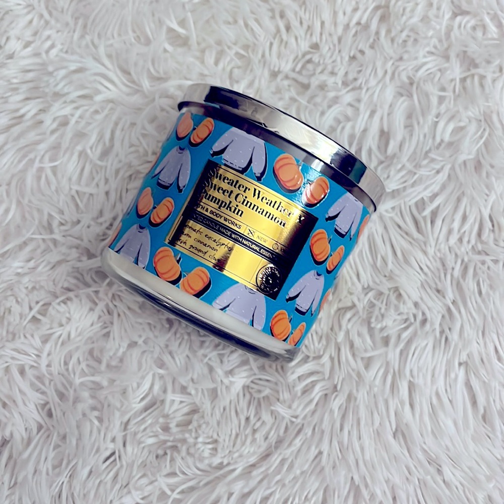 New! Bath and Body Works SWEATER WEATHER X SWEET CINNAMON PUMPKIN 3 wick candle!
